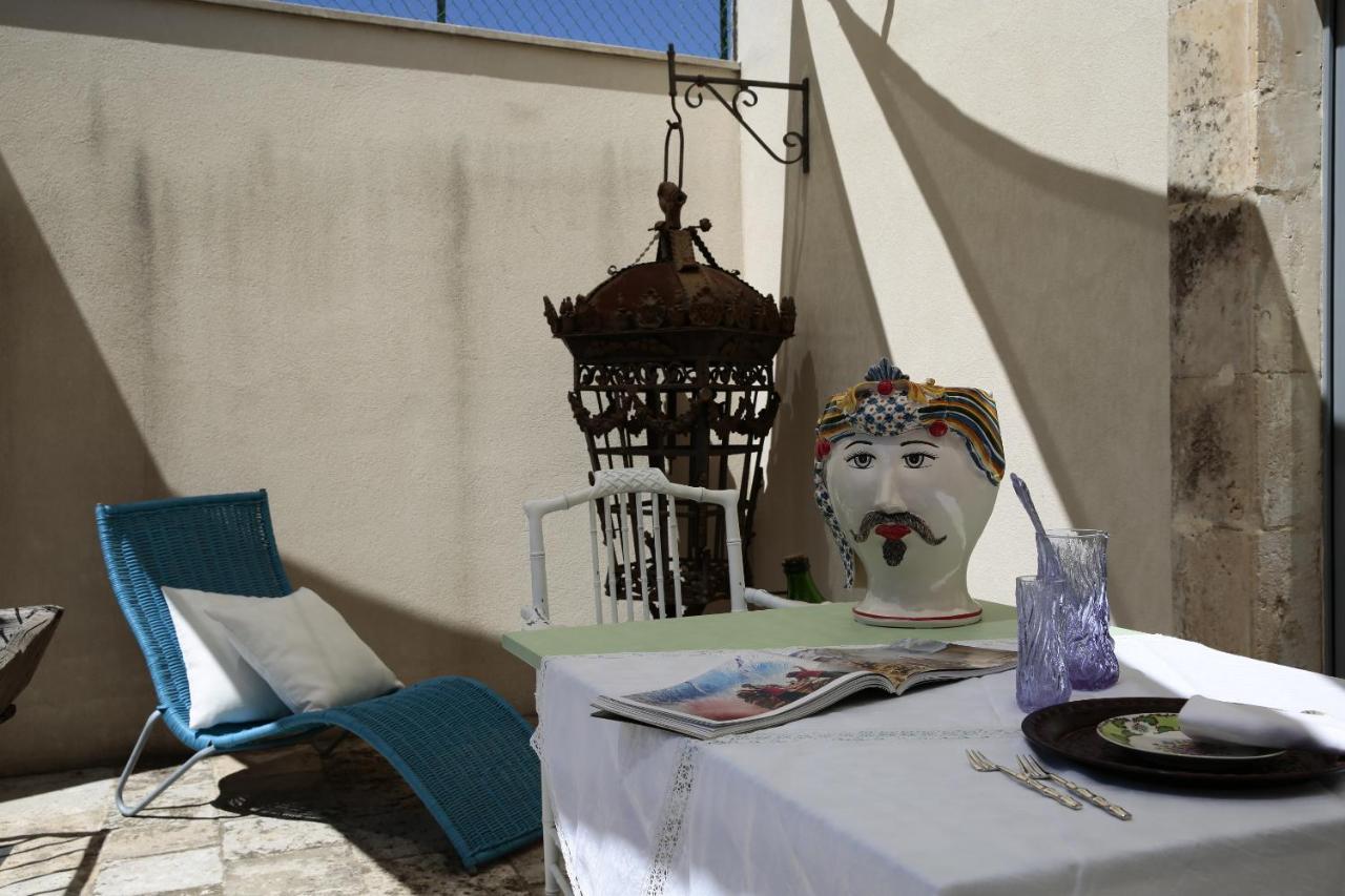 Villa Dimora Di Catullo - Ospitalita Di Charme Palazzolo Acreide Exterior foto