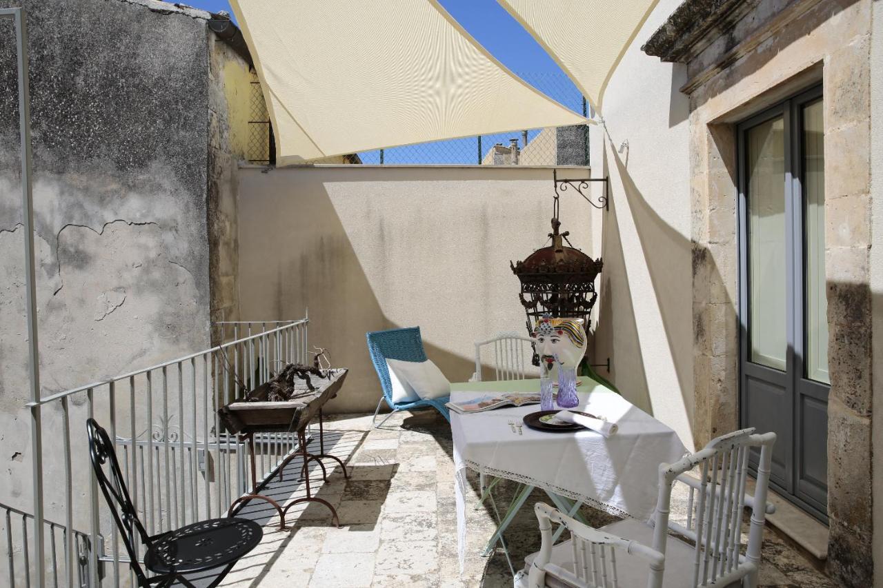 Villa Dimora Di Catullo - Ospitalita Di Charme Palazzolo Acreide Exterior foto