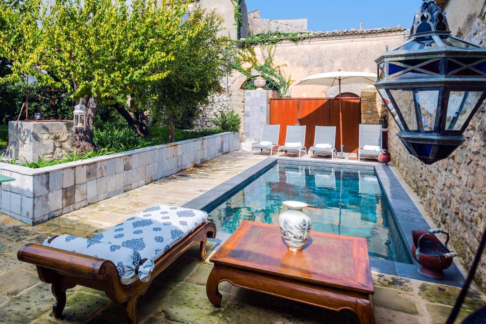 Villa Dimora Di Catullo - Ospitalita Di Charme Palazzolo Acreide Exterior foto