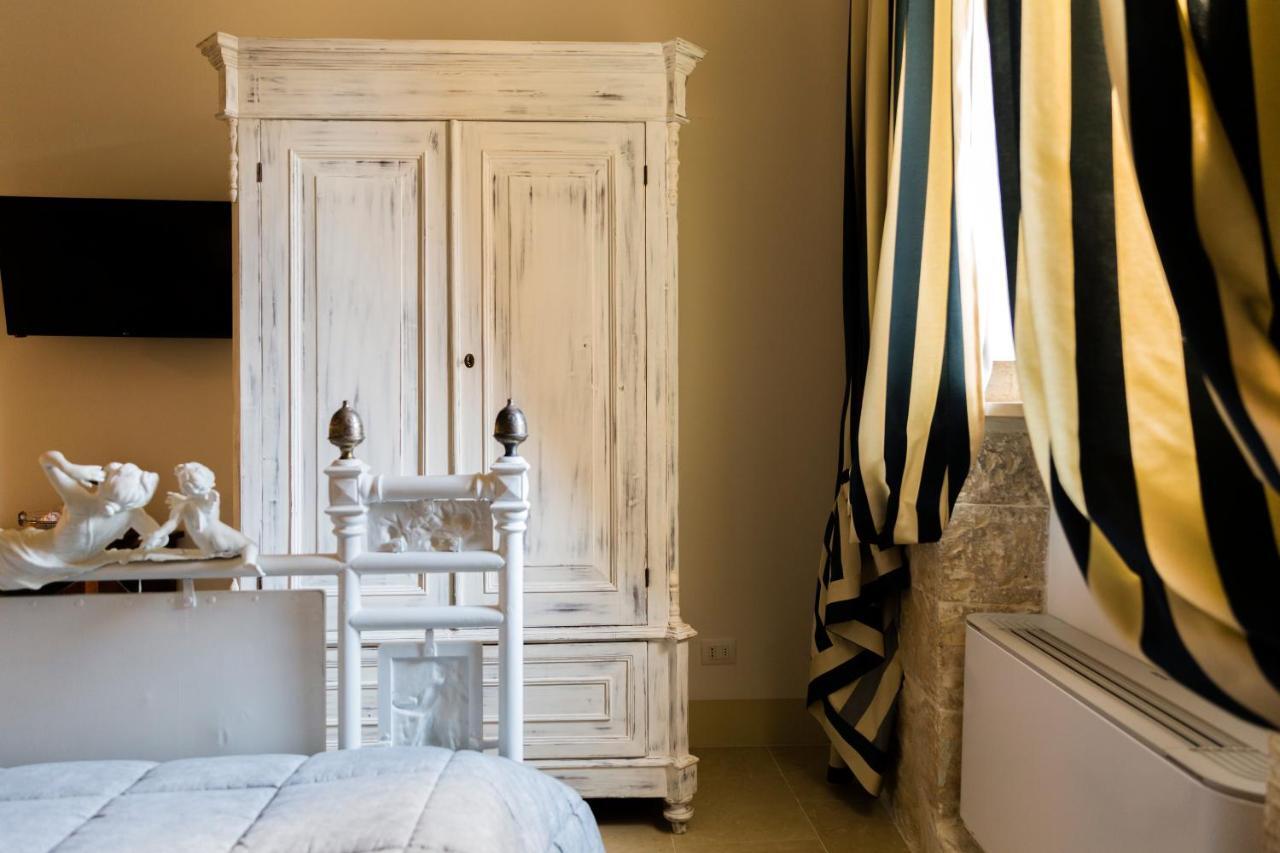 Villa Dimora Di Catullo - Ospitalita Di Charme Palazzolo Acreide Exterior foto