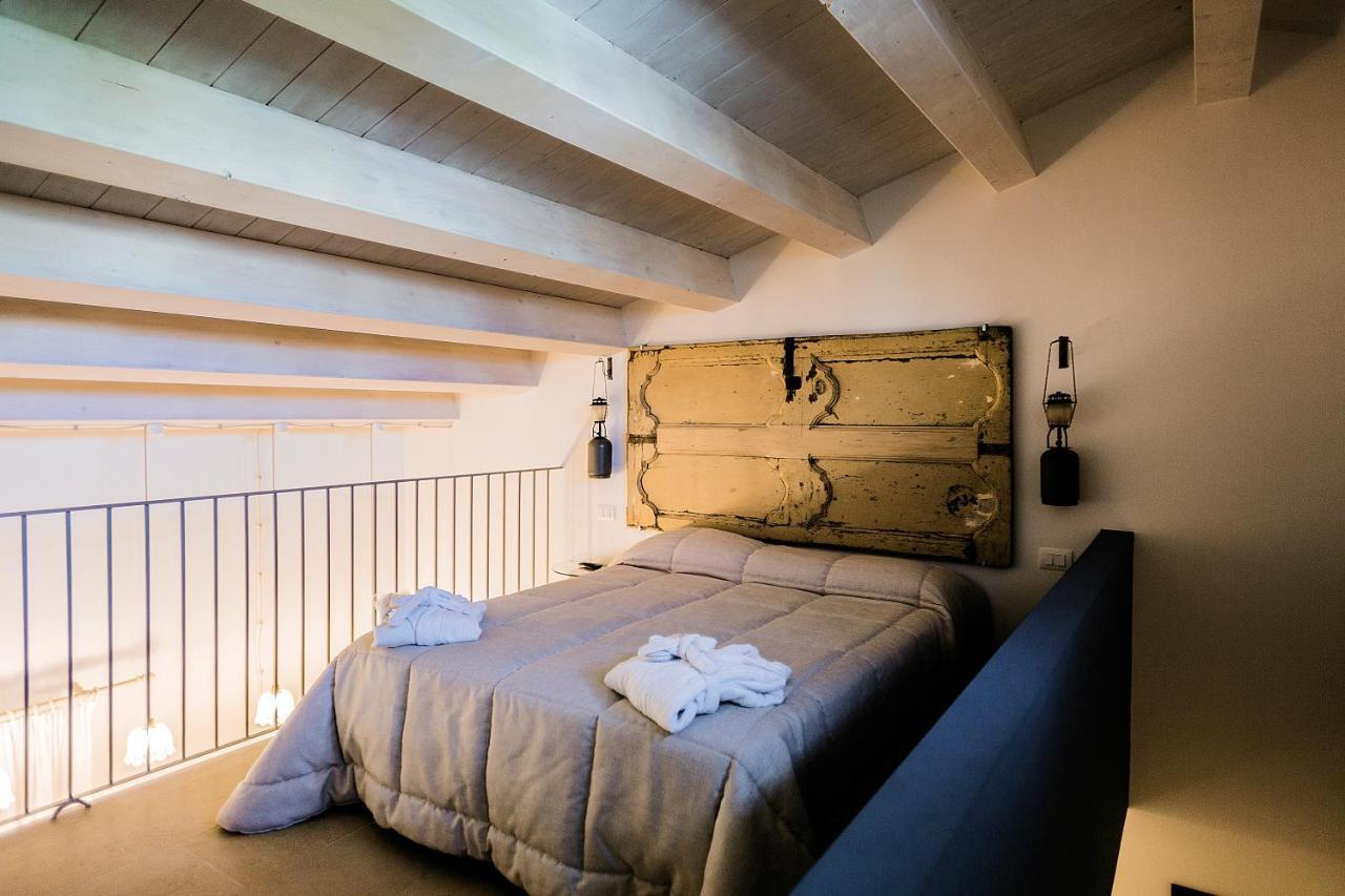 Villa Dimora Di Catullo - Ospitalita Di Charme Palazzolo Acreide Exterior foto